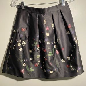 NWOT Beautiful H&M Floral Skirt